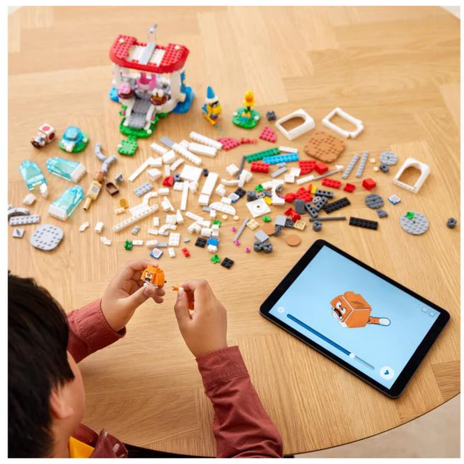 Lego Super Mario Cat Peach Suit and Tower Expansion Set 71407 - Image 4