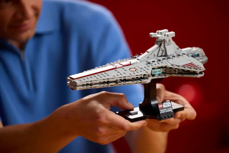 Lego SW Venator Class Attack Cruiser 75441 - Image 5
