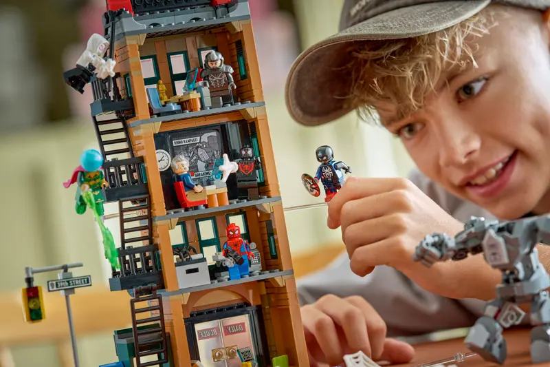 Lego SH Spider-Man vs Mysterio 76342 - Image 4