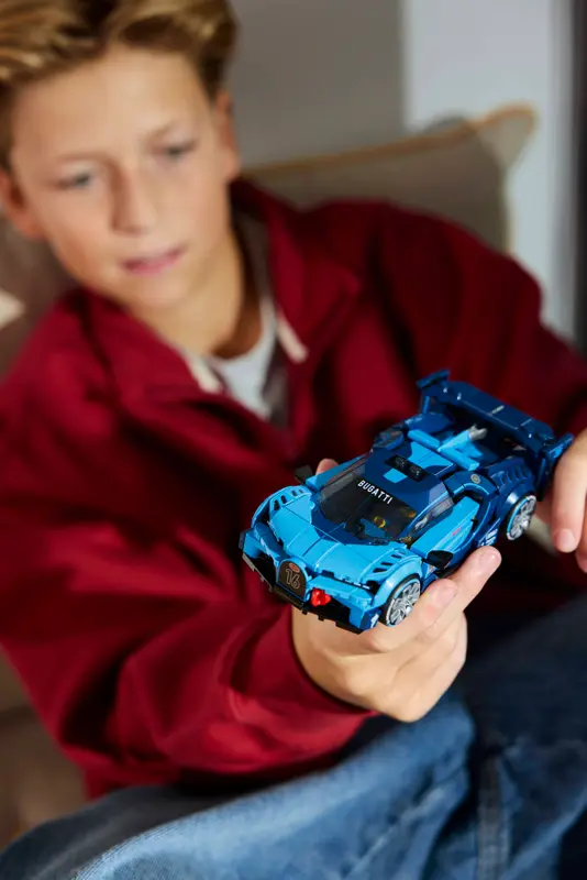 Lego SC Bugatti Vision GT Hyper Sports Car 77253 - Image 4