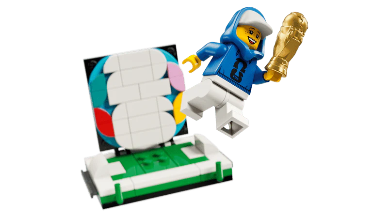 Lego Editions FIFA World Cup Official Trophy 43020 - Image 3
